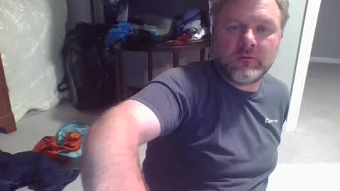 Snapshot of tbiz82 chatting on 12-09-24, 06:12 Tbiz82 online show from 12-09-24, 06:12