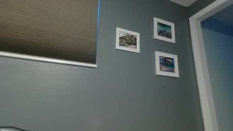 Snapshot of tbiz82 chatting on 02-13-25, 12:35 Tbiz82 online show from 02-13-25, 12:35