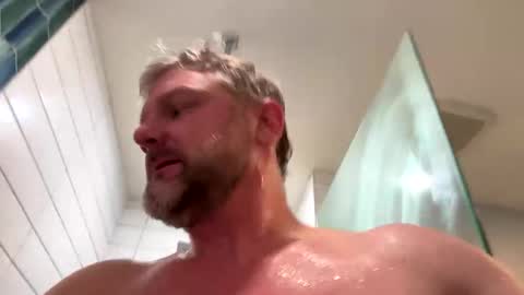 Snapshot of tbiz82 chatting on 02-24-25, 12:41 Tbiz82 online show from 02-24-25, 12:41