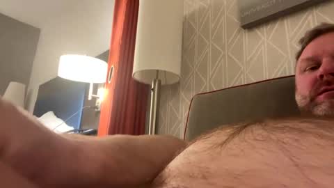 Snapshot of tbiz82 chatting on 03-11-25, 04:32 Tbiz82 online show from 03-11-25, 04:32