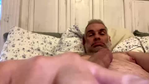 Snapshot of tbombzdd chatting on 04-26-26, 10:13 tbombzdd online show from 04-26-26, 10:13