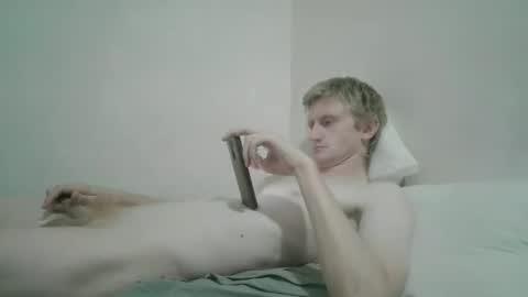 Snapshot of tcute0 chatting on 04-30-26, 10:21 tcute0 online show from 04-30-26, 10:21