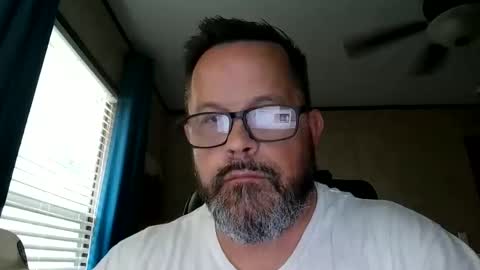 Snapshot of tdhawk87 chatting on 03-06-26, 02:35 tdhawk87 online show from 03-06-26, 02:35