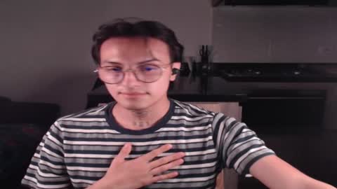 Teo independent model online show from 02-13-25, 06:30