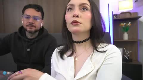 Snapshot of te_para_dos chatting on 05-12-26, 04:26 Leo and Luna online show from 05-12-26, 04:26