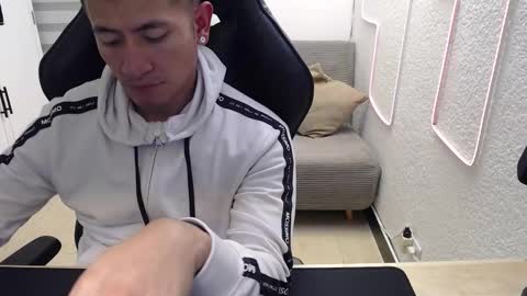 DYNAMITE DUO69 online show from 03-05-26, 12:23