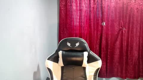 Snapshot of teamo_kiara chatting on 06-13-26, 06:22 your future wife online show from 06-13-26, 06:22