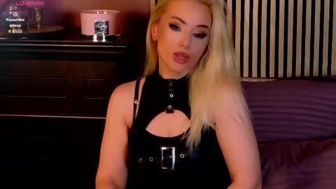 teasingjulianna online show from 10-25-25, 04:24