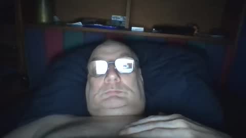 Snapshot of tebb61 chatting on 10-22-25, 06:57 Mark online show from 10-22-25, 06:57