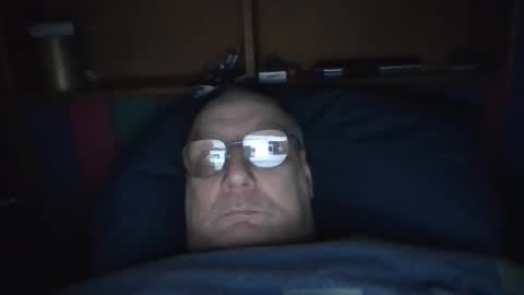 Snapshot of tebb61 chatting on 10-25-25, 07:52 Mark online show from 10-25-25, 07:52