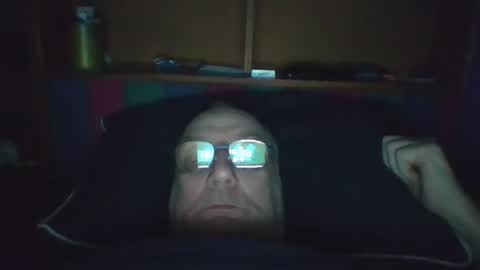 Snapshot of tebb61 chatting on 11-06-25, 08:15 Mark online show from 11-06-25, 08:15