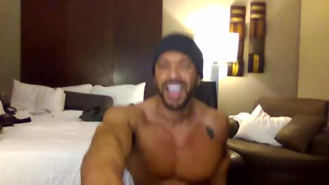 Snapshot of techflexdylan chatting on 11-11-25, 06:46 Techflexdylan online show from 11-11-25, 06:46