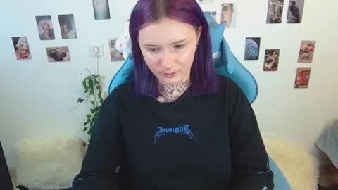 Snapshot of technical_face_powder_error chatting on 11-17-25, 11:38 technical_face_powder_error online show from 11-17-25, 11:38