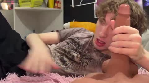 Snapshot of technoracer chatting on 03-04-26, 07:09 Alice online show from 03-04-26, 07:09