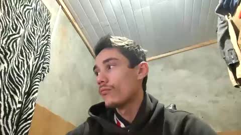 Snapshot of tecnicogatu chatting on 09-09-25, 12:32 tecnicogatu online show from 09-09-25, 12:32