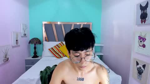 Snapshot of teddy_jacobs chatting on 10-08-25, 09:56 T E D D Y online show from 10-08-25, 09:56