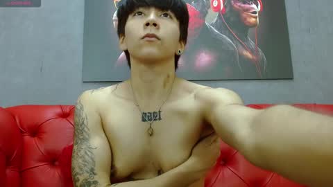 Snapshot of teddy_jacobs chatting on 12-19-25, 08:05 T E D D Y online show from 12-19-25, 08:05