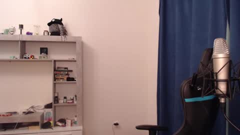 Teddy online show from 12-17-24, 05:58