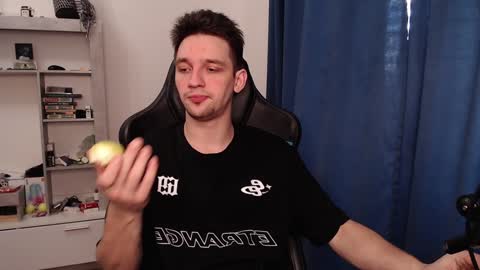 Teddy online show from 02-05-25, 11:55