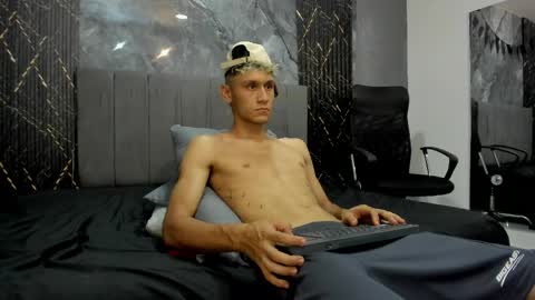 Tedy online show from 04-24-26, 06:10