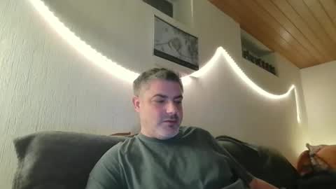 Snapshot of teeforyou chatting on 12-11-24, 06:20 Peter online show from 12-11-24, 06:20