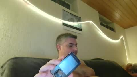 Snapshot of teeforyou chatting on 12-19-24, 06:34 Peter online show from 12-19-24, 06:34