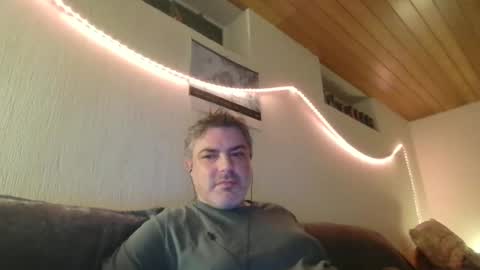 Snapshot of teeforyou chatting on 01-26-25, 12:05 Peter online show from 01-26-25, 12:05