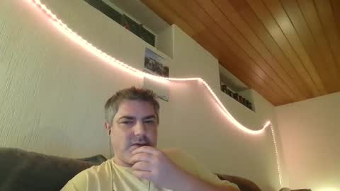 Snapshot of teeforyou chatting on 02-02-25, 04:37 Peter online show from 02-02-25, 04:37