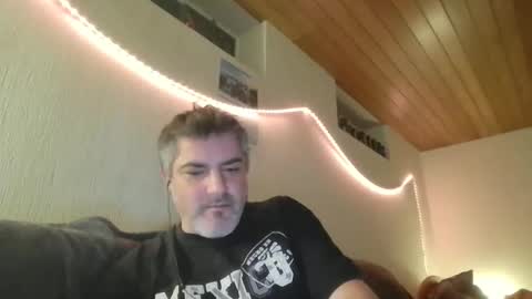 Snapshot of teeforyou chatting on 02-11-25, 03:18 Peter online show from 02-11-25, 03:18