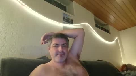 Snapshot of teeforyou chatting on 02-14-25, 05:57 Peter online show from 02-14-25, 05:57