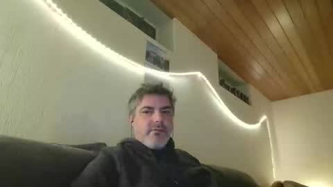 Snapshot of teeforyou chatting on 02-18-25, 01:10 Peter online show from 02-18-25, 01:10