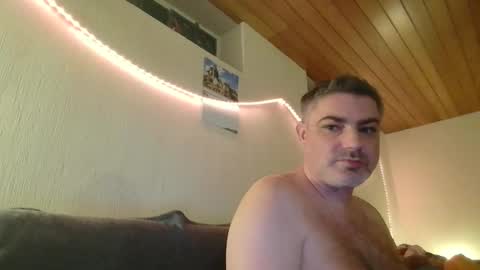 Snapshot of teeforyou chatting on 03-11-25, 07:03 Peter online show from 03-11-25, 07:03