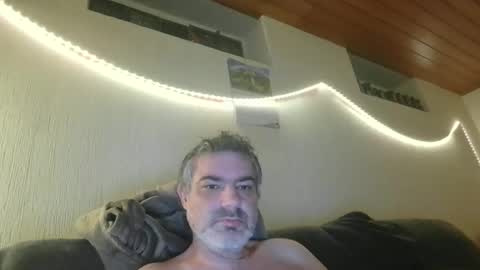 Snapshot of teeforyou chatting on 10-30-25, 07:58 Peter online show from 10-30-25, 07:58