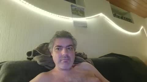 Snapshot of teeforyou chatting on 11-13-25, 05:56 Peter online show from 11-13-25, 05:56