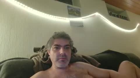 Snapshot of teeforyou chatting on 11-14-25, 06:01 Peter online show from 11-14-25, 06:01