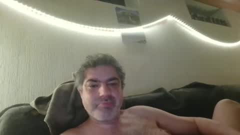 Snapshot of teeforyou chatting on 11-14-25, 06:06 Peter online show from 11-14-25, 06:06