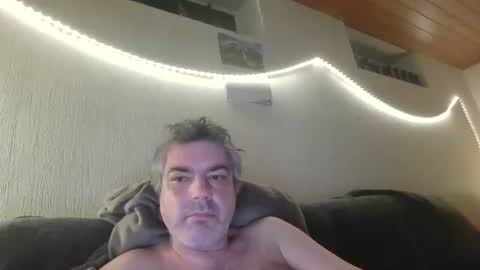 Snapshot of teeforyou chatting on 11-23-25, 07:46 Peter online show from 11-23-25, 07:46