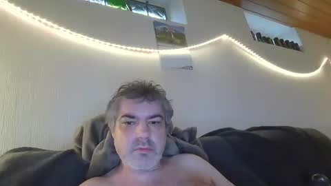 Snapshot of teeforyou chatting on 11-24-25, 07:52 Peter online show from 11-24-25, 07:52