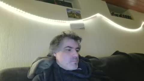 Peter online show from 02-11-26, 01:32