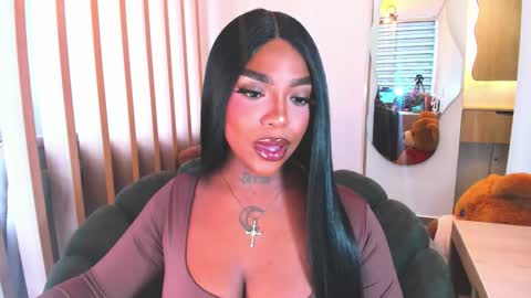 Snapshot of teerry__ chatting on 10-22-25, 05:13 Teerry online show from 10-22-25, 05:13