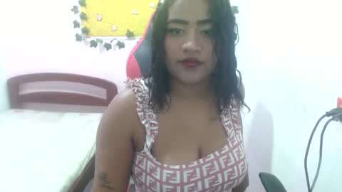 Snapshot of teffy_latina04 chatting on 10-24-25, 04:42 teffy latina04 online show from 10-24-25, 04:42