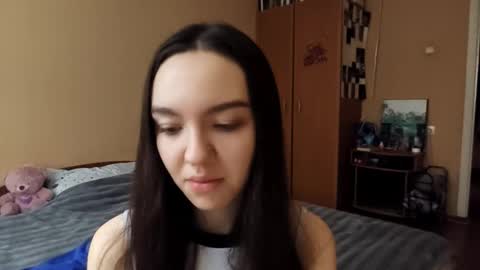 Kimi online show from 12-20-25, 08:54