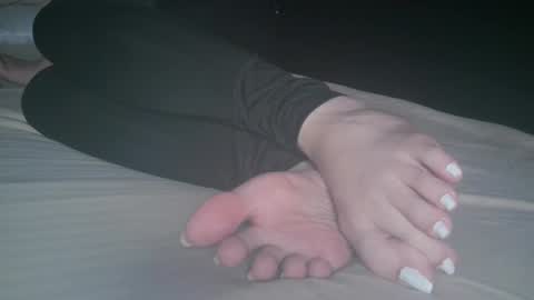 Viv West online show from 12-14-24, 04:23