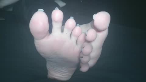 Viv West online show from 01-04-25, 04:33