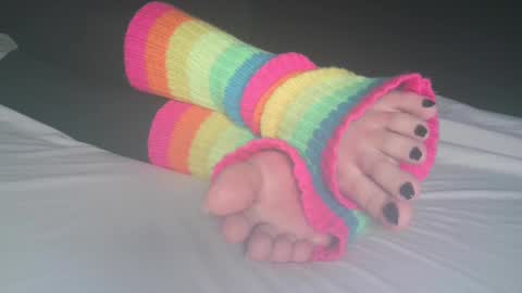 Viv West online show from 01-18-25, 04:15