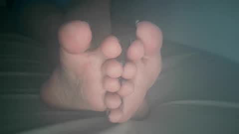 Viv West online show from 04-21-26, 04:08