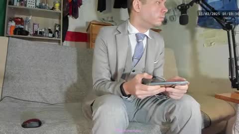 Virg Lszl online show from 02-11-25, 03:18