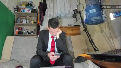 Virg Lszl online show from 02-14-25, 08:37