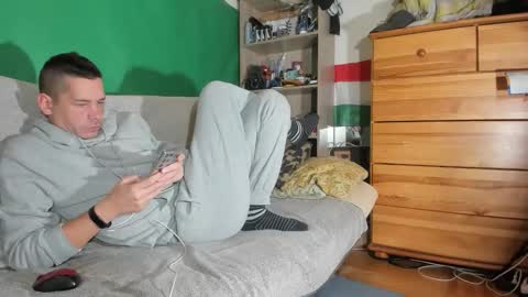 Virg Lszl online show from 10-28-25, 02:37