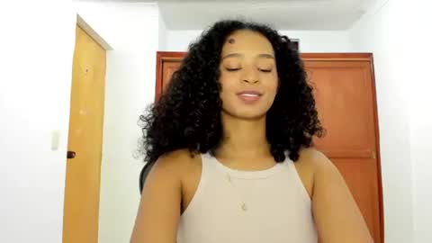 Snapshot of teles10 chatting on 02-19-25, 01:18 Teles2023 online show from 02-19-25, 01:18